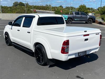 2011 Toyota Hilux - Thumbnail