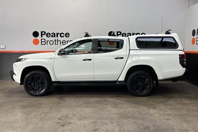 2020 Mitsubishi Triton - Thumbnail