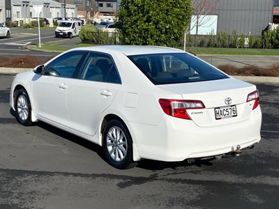2013 Toyota Camry - Thumbnail