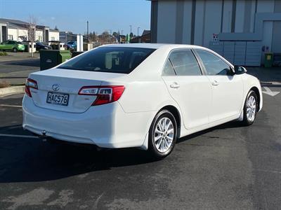 2013 Toyota Camry - Thumbnail