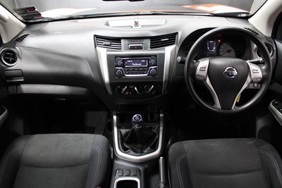 2021 Nissan Navara - Thumbnail