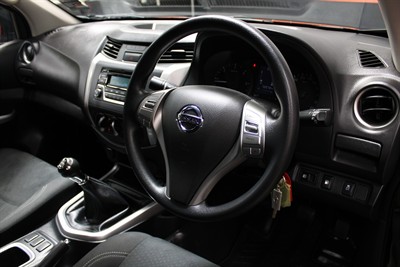 2020 Nissan Navara - Thumbnail