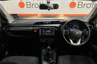 2017 Toyota Hilux - Thumbnail