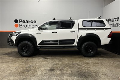 2017 Toyota Hilux - Thumbnail