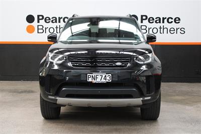 2017 Land Rover Discovery - Thumbnail