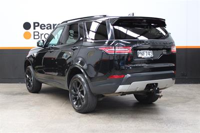 2017 Land Rover Discovery - Thumbnail