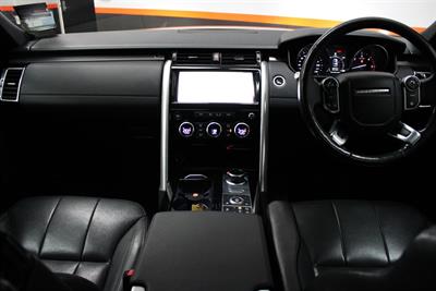 2017 Land Rover Discovery - Thumbnail