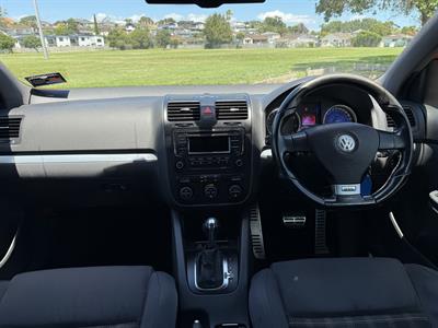 2009 Volkswagen Golf - Thumbnail