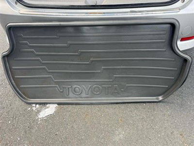 2006 Toyota Estima - Thumbnail