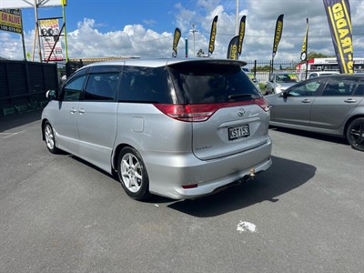 2006 Toyota Estima - Thumbnail