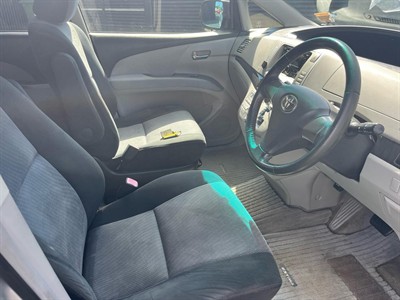 2006 Toyota Estima - Thumbnail