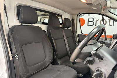 2020 Renault Trafic - Thumbnail