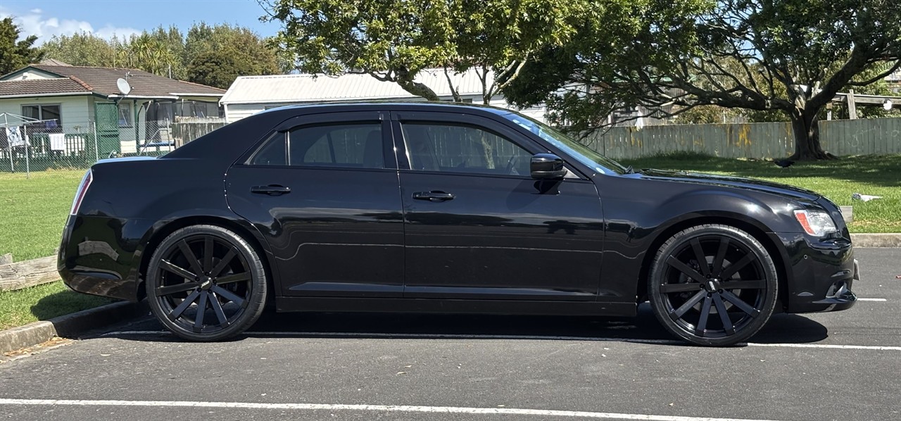 2013 Chrysler 300C