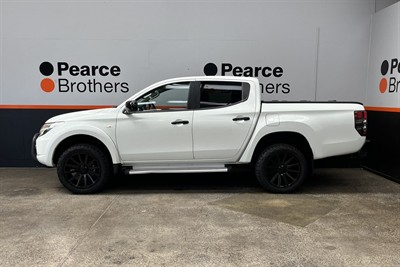 2016 Mitsubishi Triton - Thumbnail