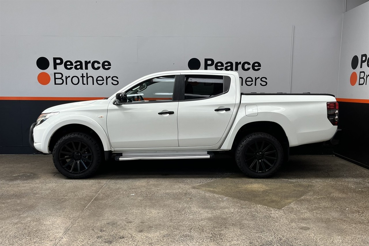 2016 Mitsubishi Triton
