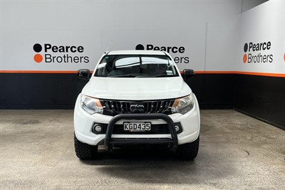 2016 Mitsubishi Triton - Thumbnail