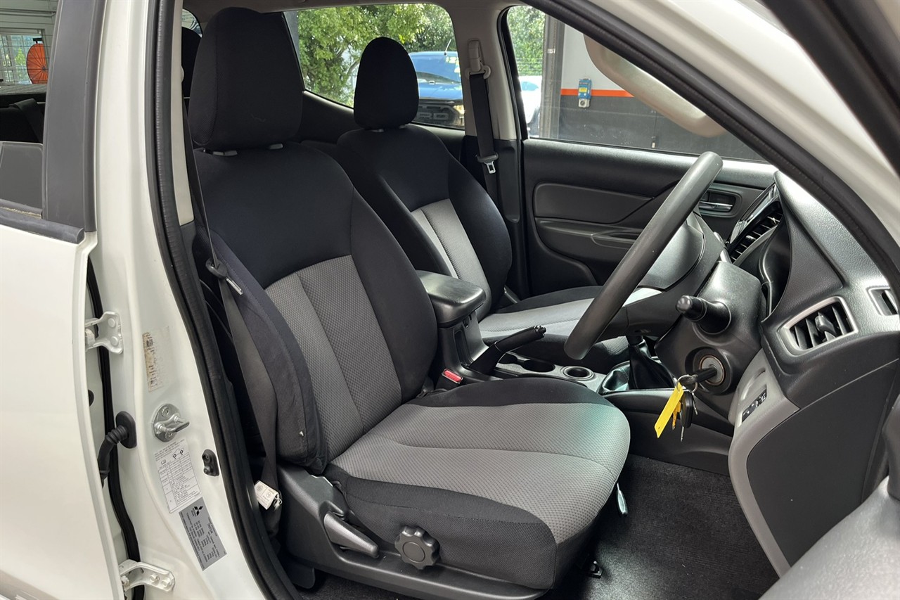 2016 Mitsubishi Triton