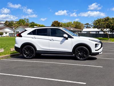2022 Mitsubishi Eclipse Cross - Thumbnail