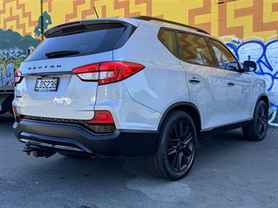 2018 Ssangyong Rexton - Thumbnail