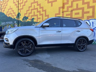 2018 Ssangyong Rexton - Thumbnail