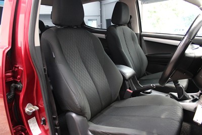 2018 Isuzu D-Max - Thumbnail
