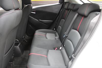 2016 Mazda 2 - Thumbnail