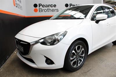 2016 Mazda 2 - Thumbnail