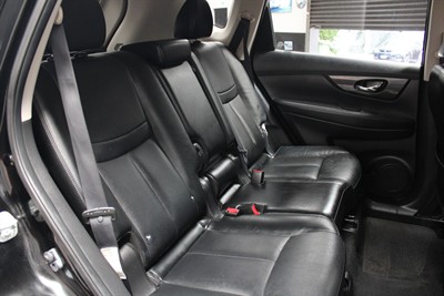 2017 Nissan X-Trail - Thumbnail