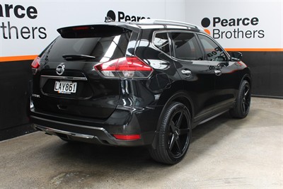 2017 Nissan X-Trail - Thumbnail