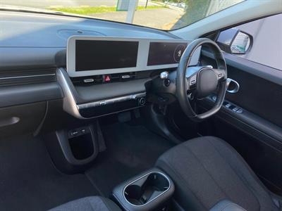 2021 Hyundai Ioniq 5 - Thumbnail