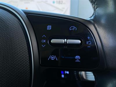 2021 Hyundai Ioniq 5 - Thumbnail