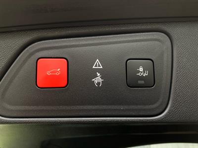 2018 Peugeot 3008 - Thumbnail