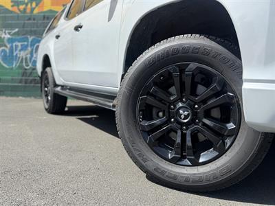2022 Mitsubishi Triton - Thumbnail