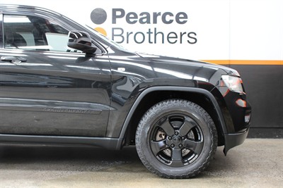 2012 Jeep Grand Cherokee - Thumbnail