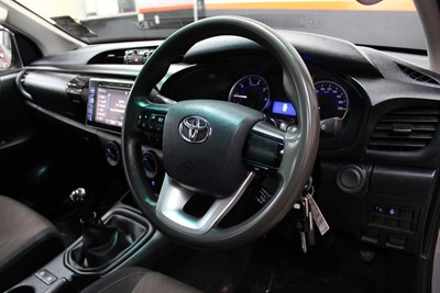 2017 Toyota Hilux - Thumbnail
