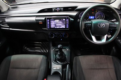 2017 Toyota Hilux - Thumbnail