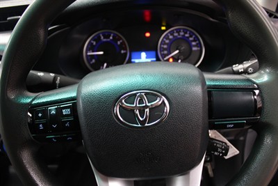 2017 Toyota Hilux - Thumbnail