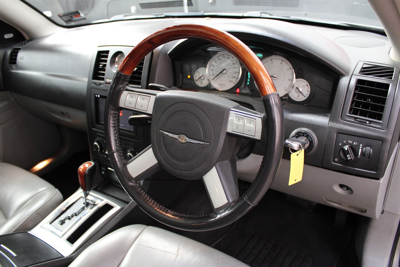2005 Chrysler 300C