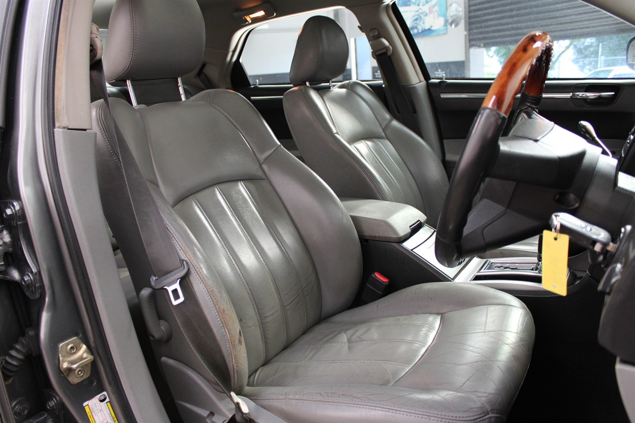 2005 Chrysler 300C