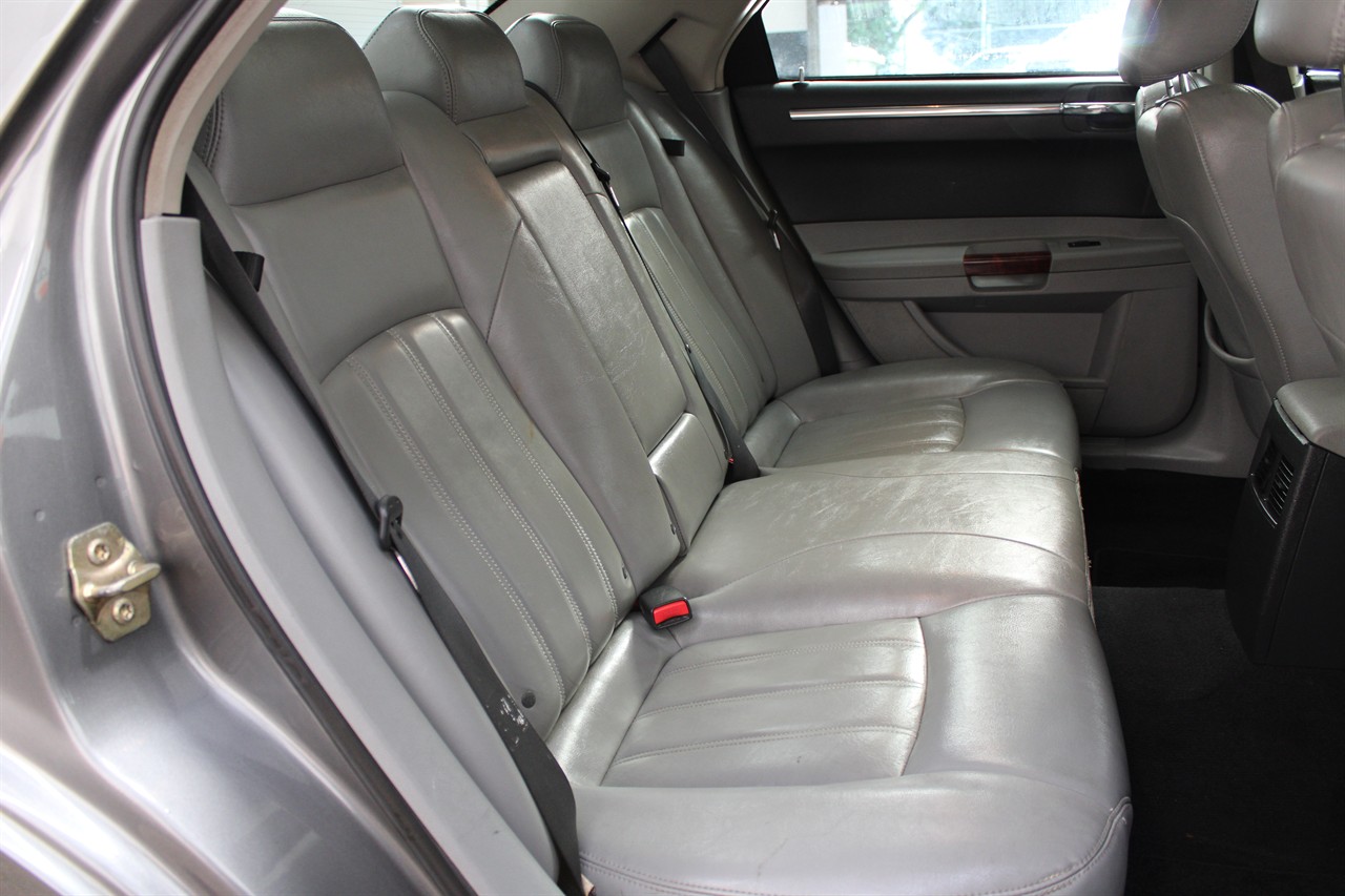 2005 Chrysler 300C