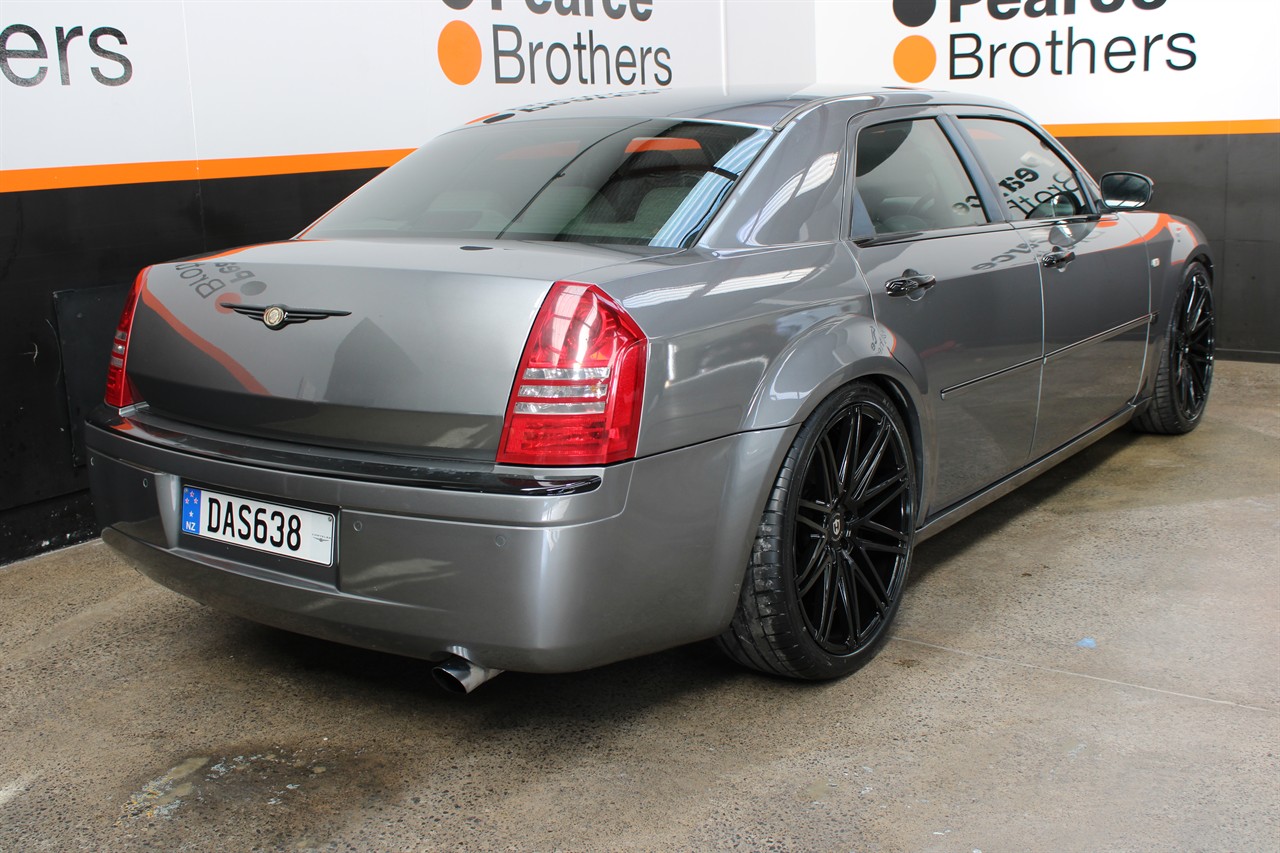 2005 Chrysler 300C