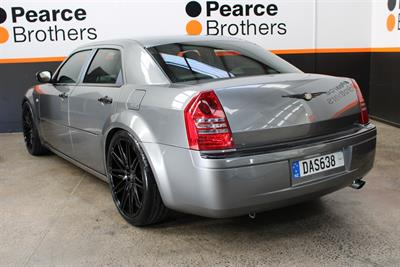 2005 Chrysler 300C - Thumbnail