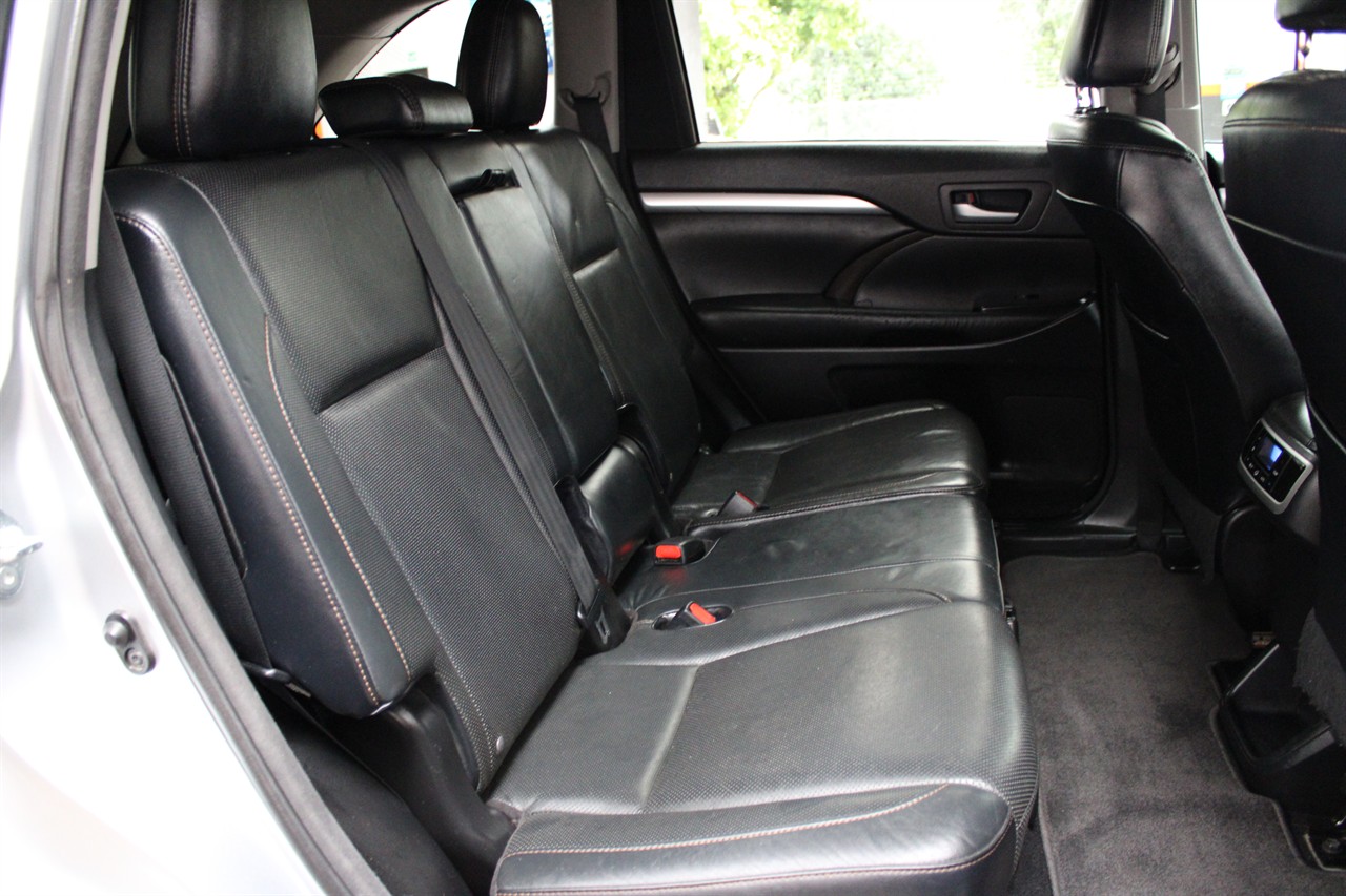 2016 Toyota HIGHLANDER