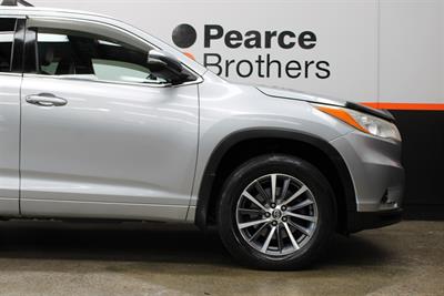 2016 Toyota HIGHLANDER - Thumbnail