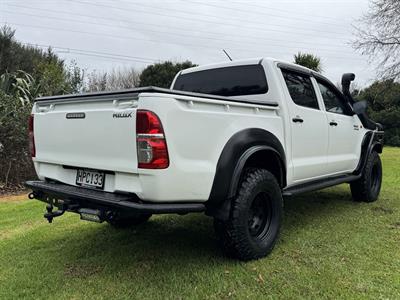 2014 Toyota Hilux - Thumbnail