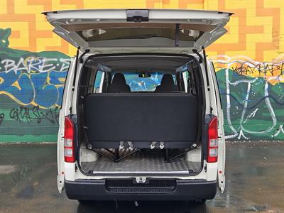 2014 Toyota Hiace - Thumbnail