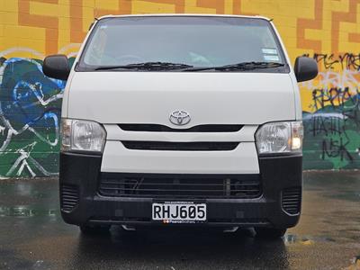2014 Toyota Hiace - Thumbnail