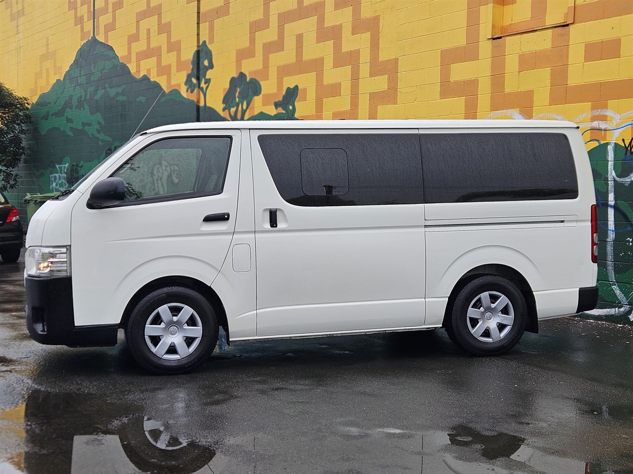 2014 Toyota Hiace