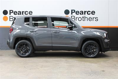 2023 Jeep Renegade - Thumbnail