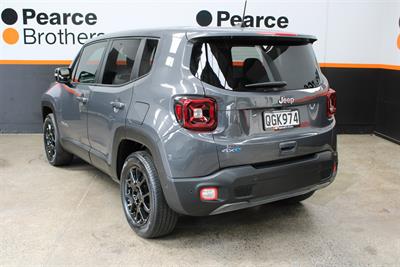 2023 Jeep Renegade - Thumbnail